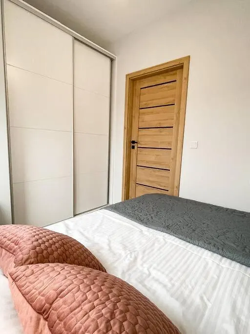 New One Bedroom Apartment With Balcony Krakow